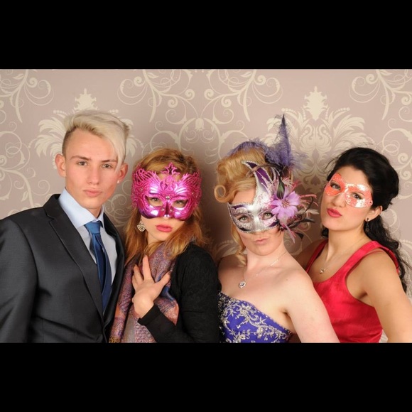 Posher and then some! - Picture 1 of 1